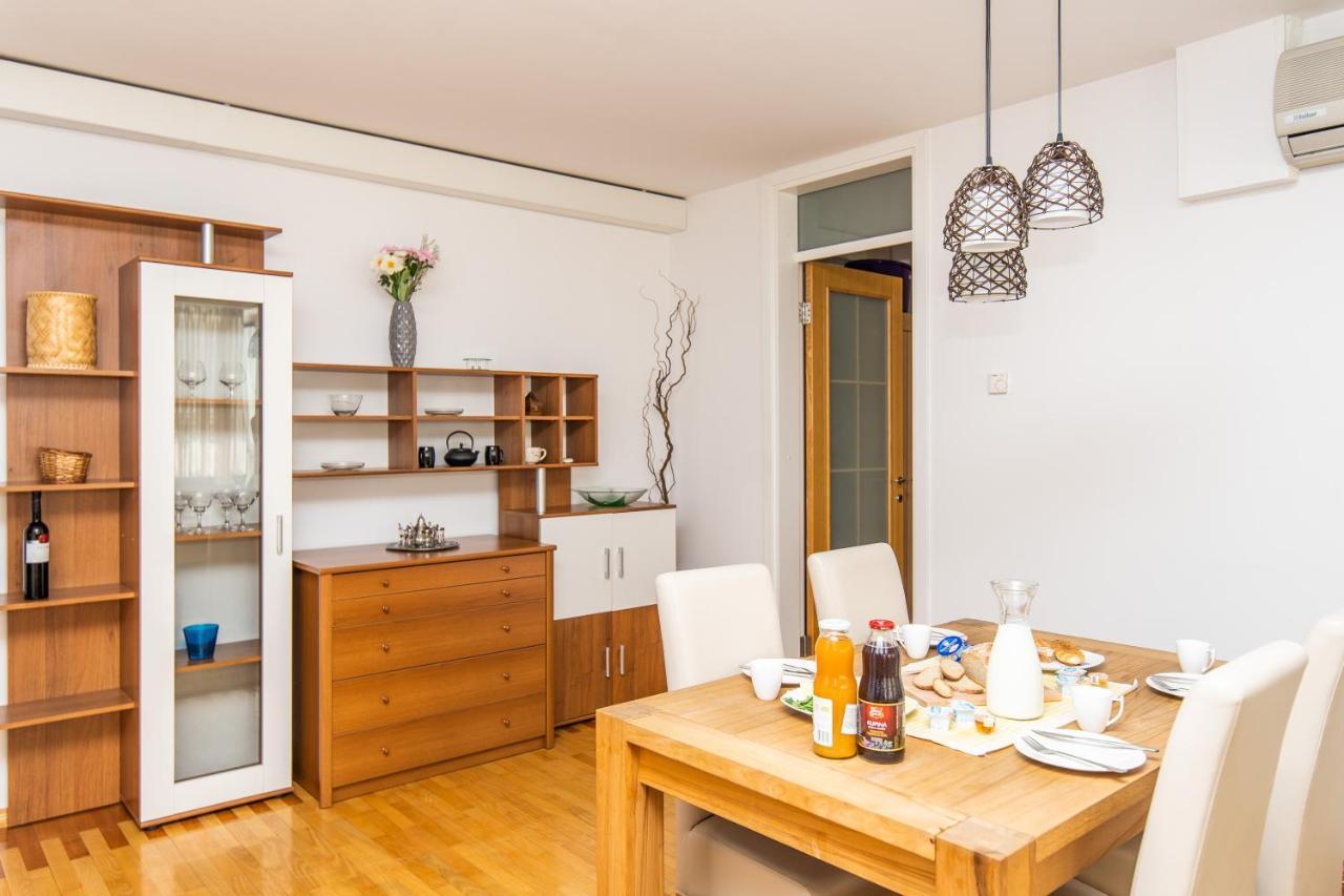 Modern 2Bdr Apartment In The Center- Free Parking Sarajevo Eksteriør bilde